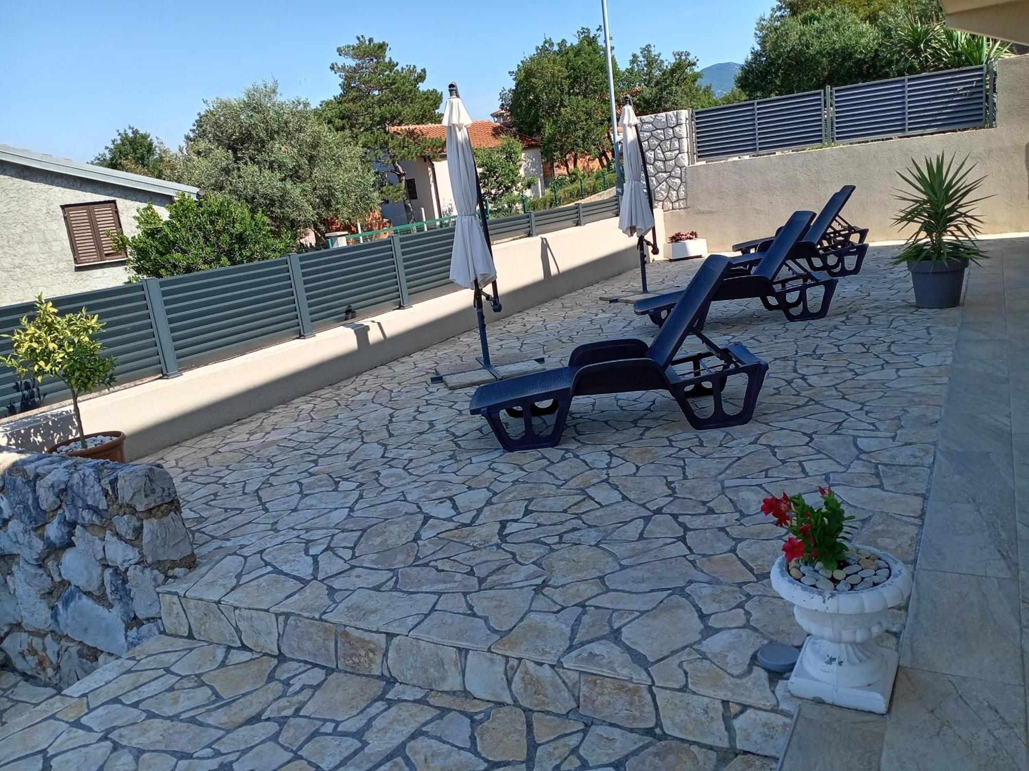 Apartmani Suzana Crikvenica Exterior photo